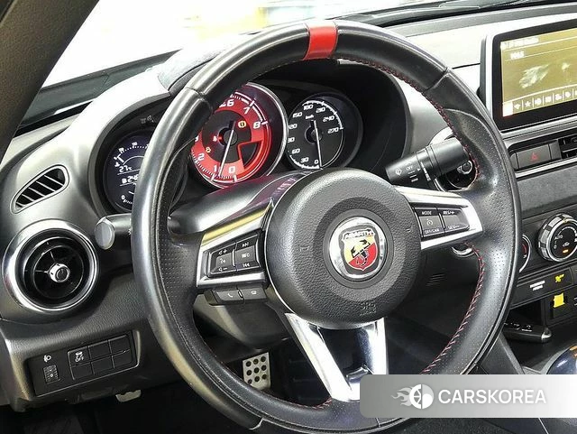 Fiat 124 Spider 2019 Красный из Кореи, фото 6
