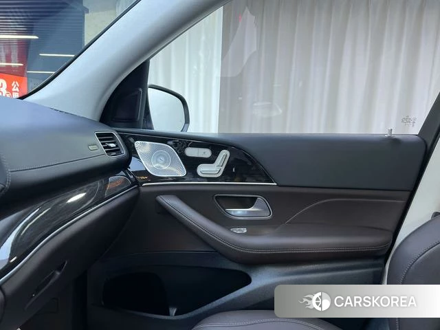 Mercedes-Benz GLE 2023 Черный из Китая, фото 6