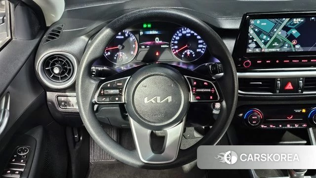 Kia The New K3 2nd generation 2023 Белый из Кореи, фото 6