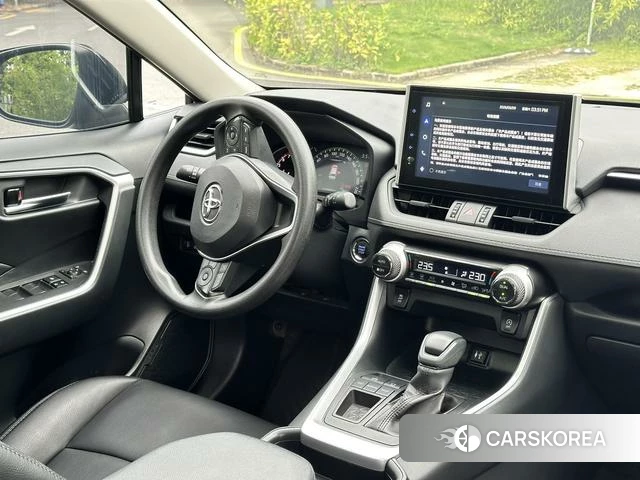 Toyota RAV4 2021 Черный из Китая, фото 6