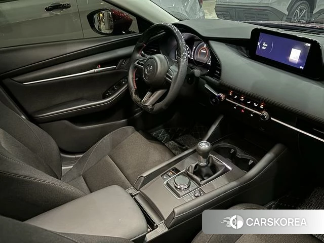 Mazda 3 2025 Красный из Китая, фото 6