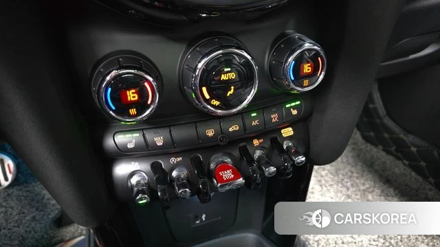 Mini Cooper 2022 Черный из Кореи, фото 6