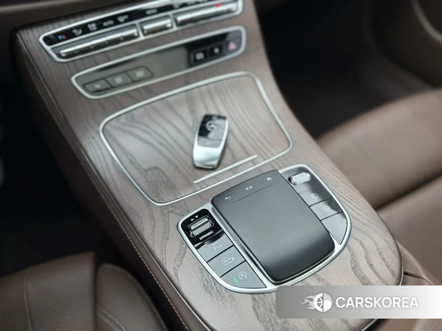 Mercedes-Benz E-Class 2022 Черный из Китая, фото 6