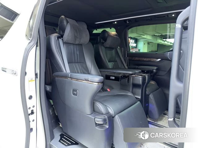Toyota Alphard 2022 Белый из Китая, фото 6