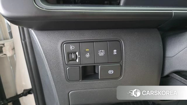 Hyundai Staria 2025 Белый из Кореи, фото 6