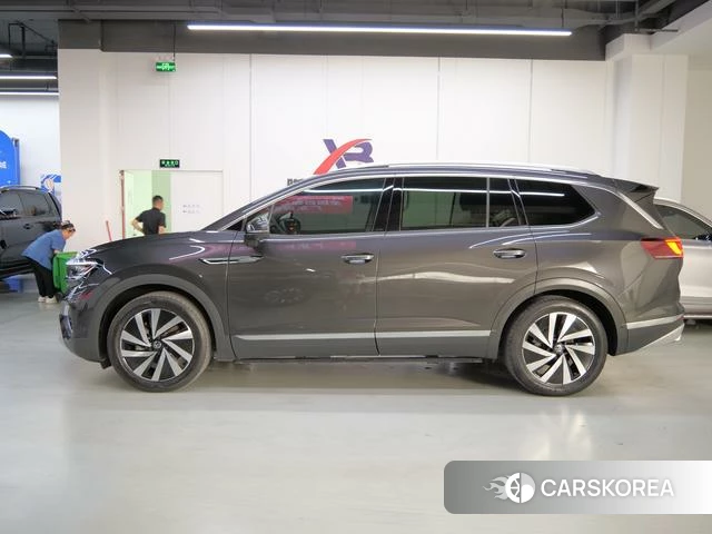 Volkswagen Talagon 2022 Темно-серый из Китая, фото 6
