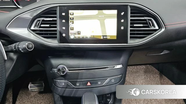 Peugeot 308 second generation 2018 Серебристо-серый из Кореи, фото 6