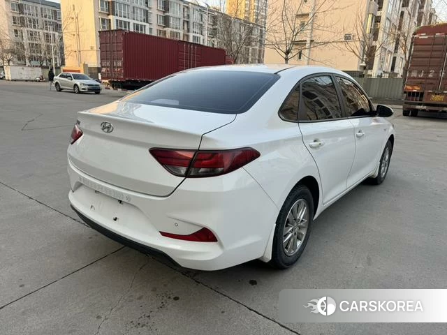 Hyundai Celesta 2021 Белый из Китая, фото 6