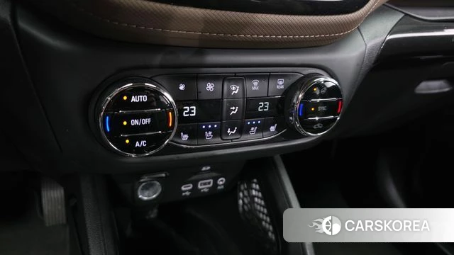 Chevrolet (GM Daewoo) Trailblazer 2021 Белый из Кореи, фото 6