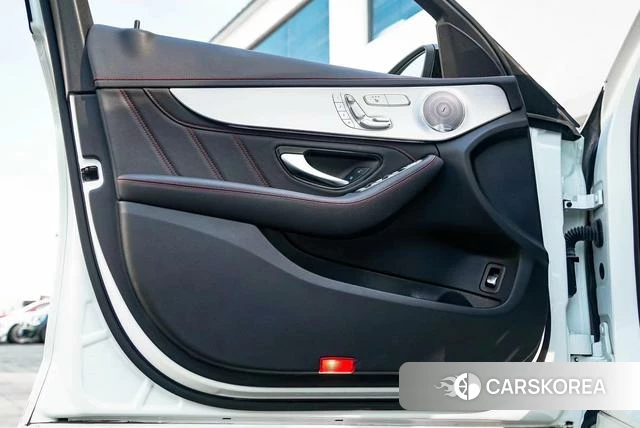 Mercedes-Benz AMG C-Class 2021 Белый из Китая, фото 6