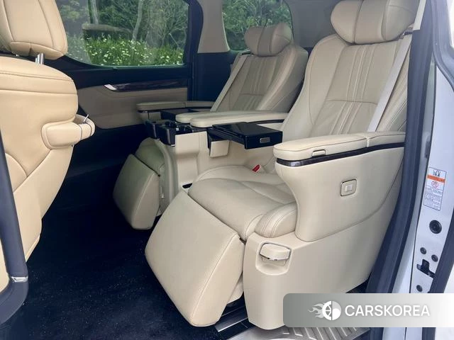 Toyota Alphard 2021 Белый из Китая, фото 6