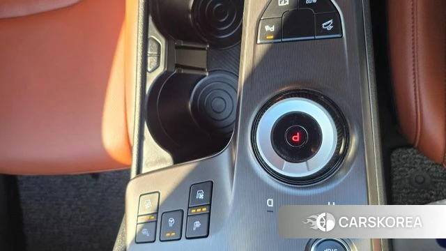 Kia The New Sportage 5th Generation Hybrid 2025 Серебристо-серый из Кореи, фото 6