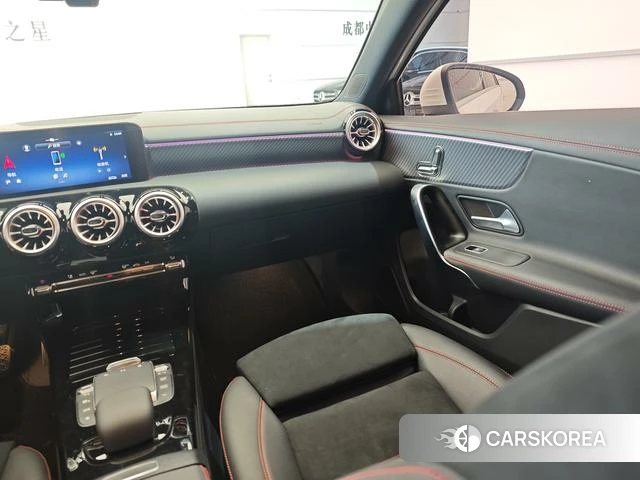 Mercedes-Benz A-Class 2024 Белый из Китая, фото 6