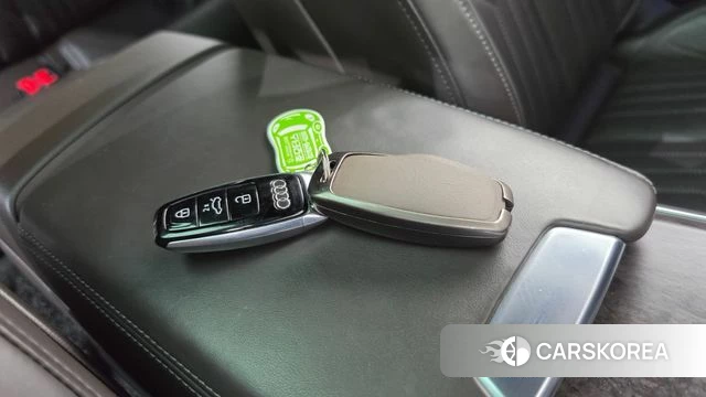 Audi A7 (4K) 2020 Белый из Кореи, фото 6