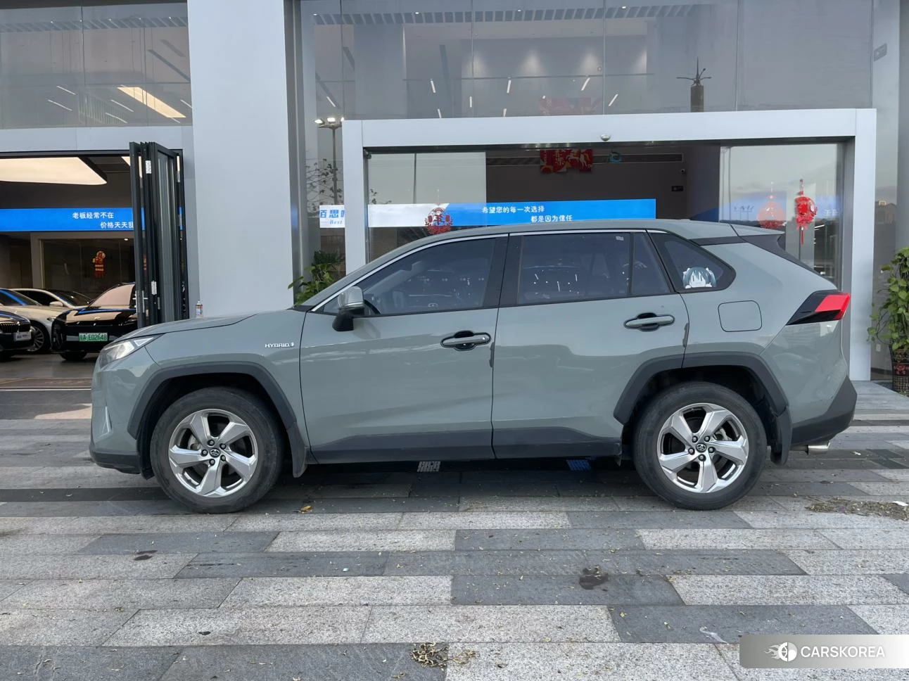 Toyota RAV4 2021 Зеленый из Китая, фото 6