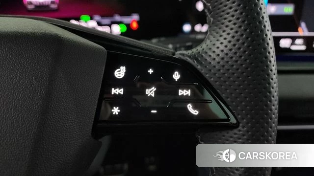 Audi SQ6 e-Tron (GF) 2025 Белый из Кореи, фото 6