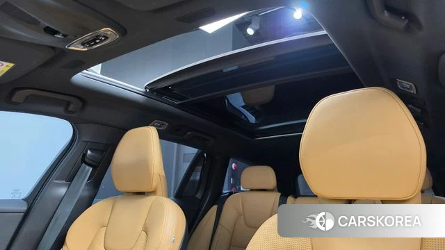 Volvo V60 Cross-Country 2nd Generation 2020 Белый из Кореи, фото 6