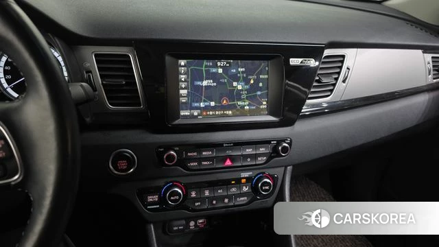 Kia Niro 2018 Белый из Кореи, фото 6
