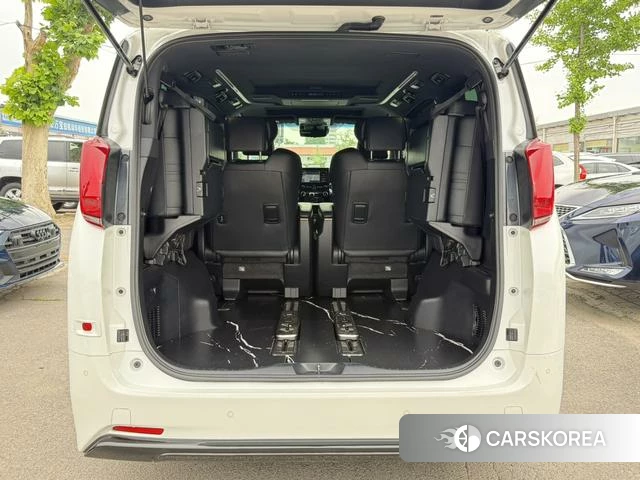 Toyota Alphard 2022 Белый из Китая, фото 6