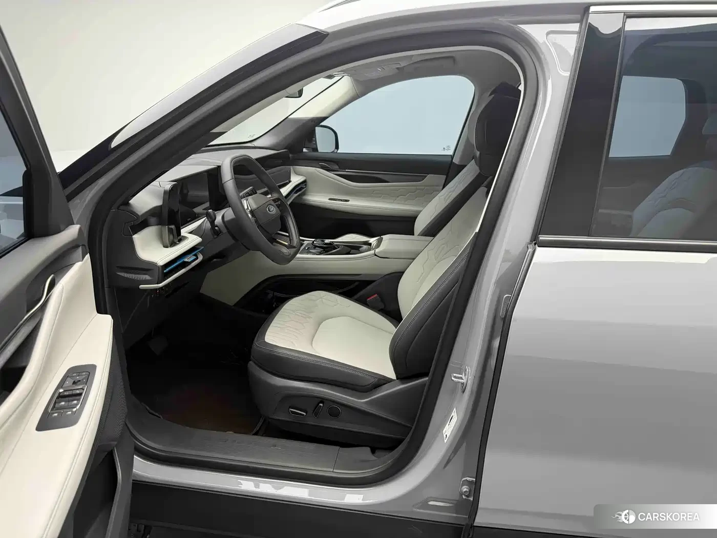 Ford Edge 2023 Silver/gray из Китая, фото 6