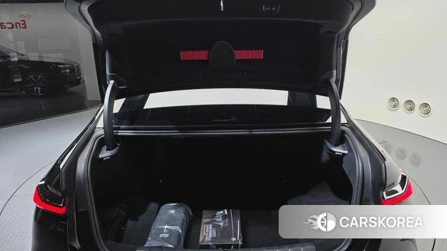 BMW 7 Series (G70) 2025 Черный из Кореи, фото 6