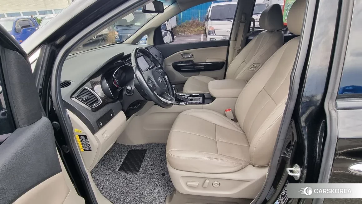 Kia The New Carnival 2019 Черный из Кореи, фото 6