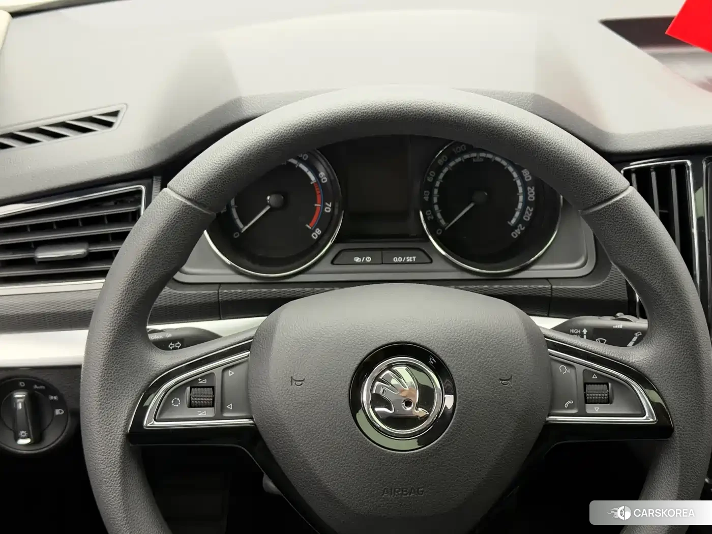 Skoda Kamiq 2023 Белый из Китая, фото 6