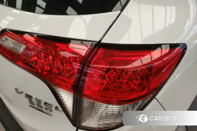 Honda Vezel 2021 Белый из Китая, фото 6