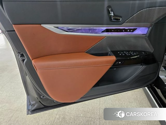 BMW 7 Series (G70) 2026 Черный из Кореи, фото 6