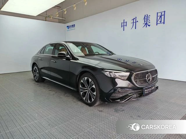 Mercedes-Benz E-Class 2025 Черный из Китая, фото 6
