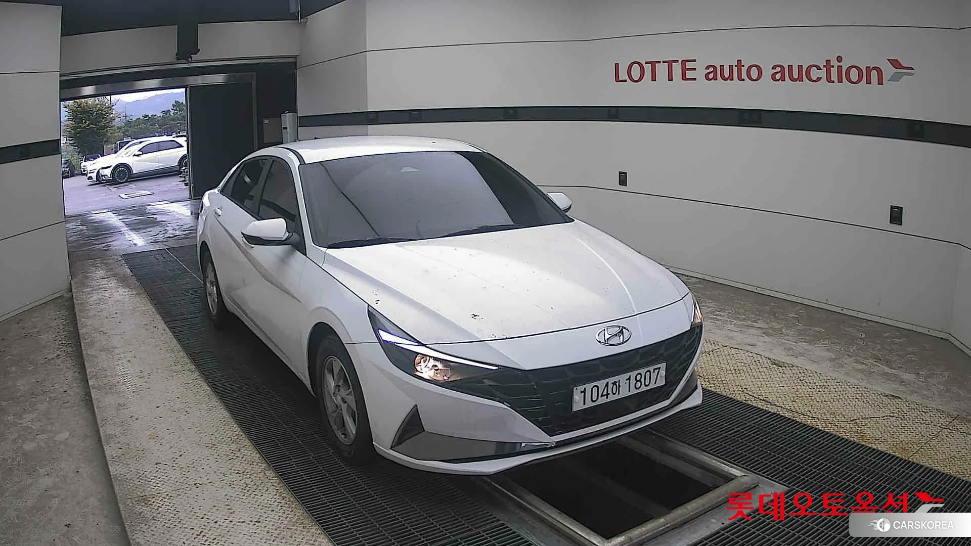 Hyundai Avante 2021 Polar White из Кореи, фото 6