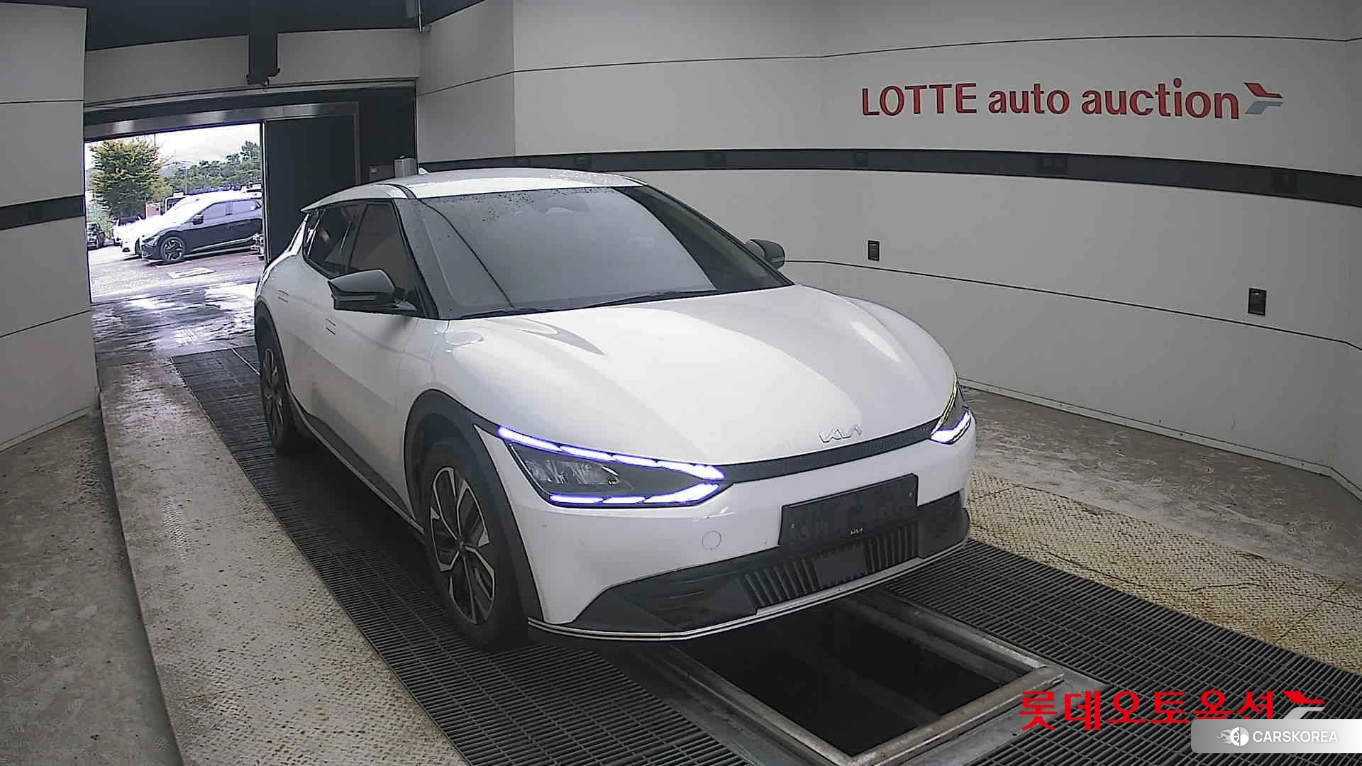 Kia EV6 2022 Белый из Кореи, фото 6