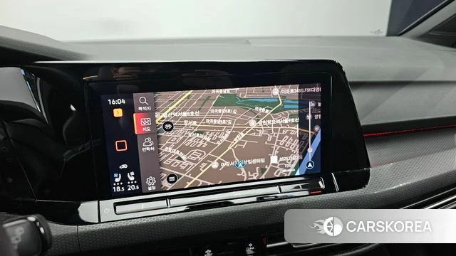 Volkswagen Golf 8th Generation 2024 Белый из Кореи, фото 6
