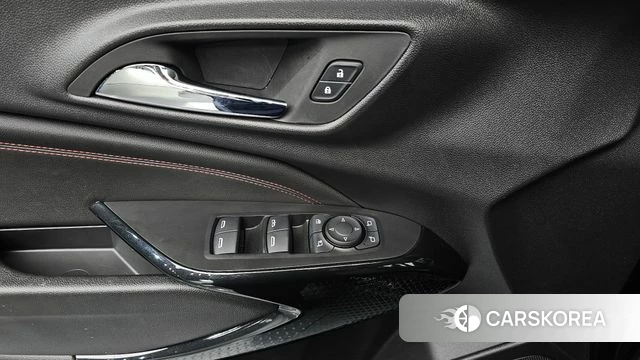 Chevrolet (GM Daewoo) Trax Crossover 2025 Черный из Кореи, фото 6