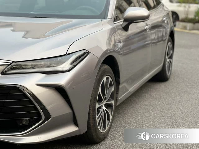 Toyota Avalon 2024 Темно-серый из Китая, фото 6