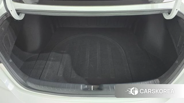 Kia The New K3 2nd generation 2023 Белый из Кореи, фото 6
