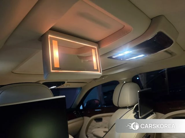 Bentley Mulshan 2019 Светло-серебряный цвет из Кореи, фото 6