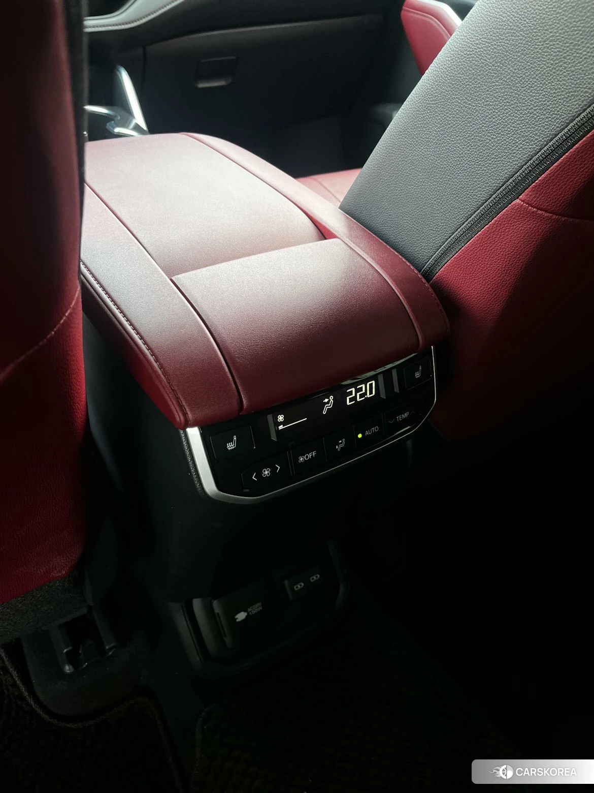 Toyota Crown 2021 Черный из Китая, фото 6