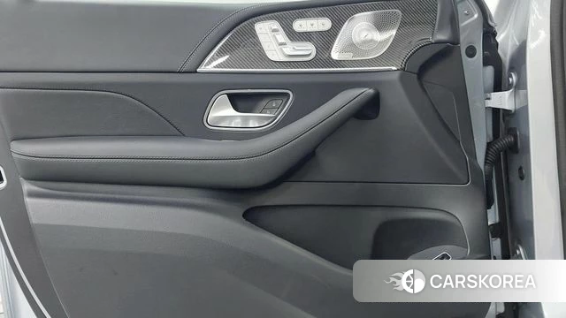 Mercedes-Benz GLE-Class W167 2025 Серебряный из Кореи, фото 6