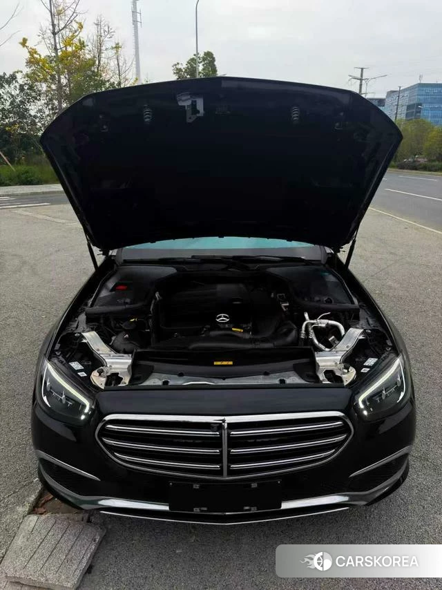 Mercedes-Benz E-Class 2023 Черный из Китая, фото 6