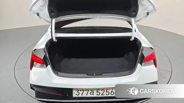 Hyundai The New Avante (CN7) 2024 Белый из Кореи, фото 6