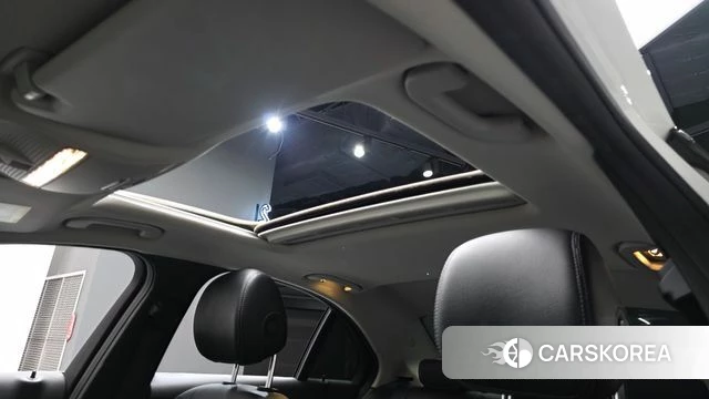 Mercedes-Benz C-Class W205 2020 Белый из Кореи, фото 6