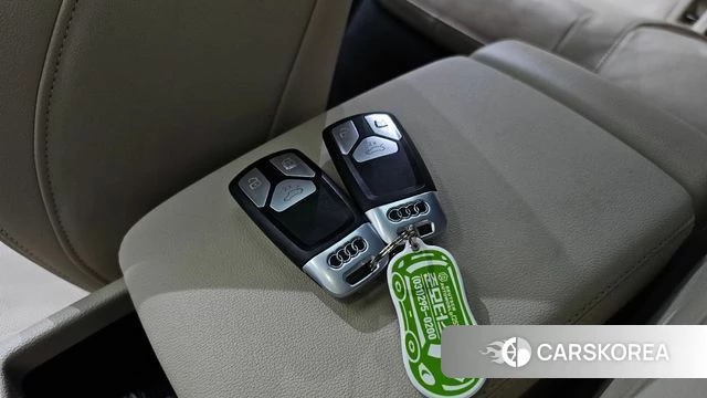 Audi A4 (B9) 2021 Серый из Кореи, фото 6