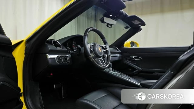 Porsche 718 Boxster 2024 Желтый из Кореи, фото 6