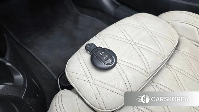 Mini Cooper S Convertible 2023 Синий из Кореи, фото 6
