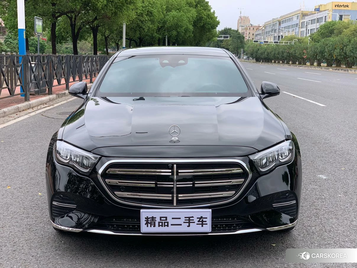 Mercedes-Benz E-Class 2023 Черный из Китая, фото 6