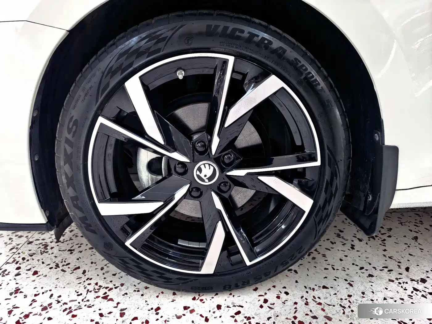 Skoda Octavia 2022 Белый из Китая, фото 6