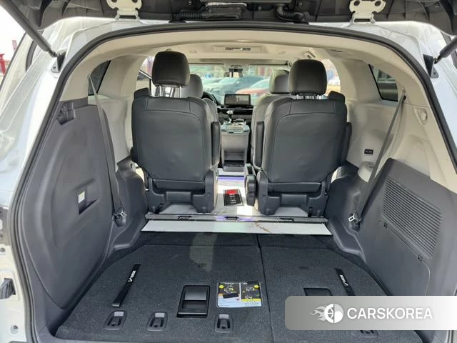 Toyota Sienna 2023 Белый из Китая, фото 6
