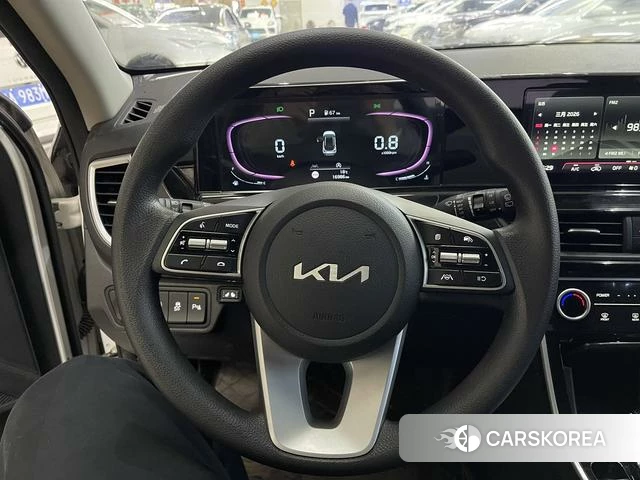 Kia Seltos 2023 Белый из Китая, фото 6