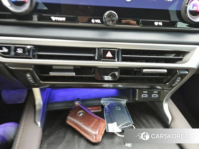 Lexus RX450h + 5th generation 2026 Серебристо-серый из Кореи, фото 6